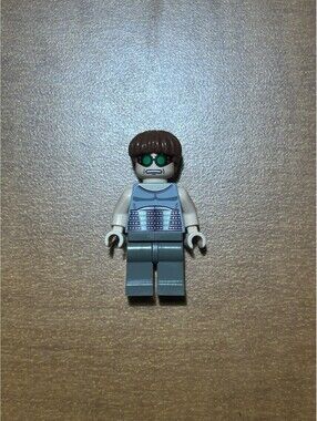 LEGO Doc Ock spd016 Spider-Man Minifigure No Arms 4857 Used